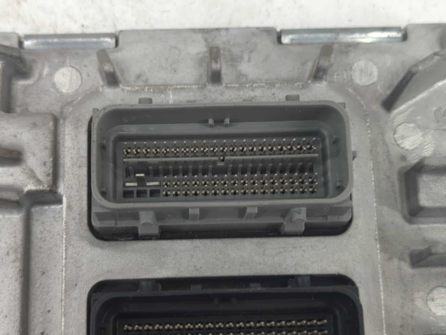 2019 Chevrolet Traverse PCM Engine Control Computer ECU ECM PCU OEM P/N:12687296 12659039, 12687483 Fits Fits 2016 2017 2018