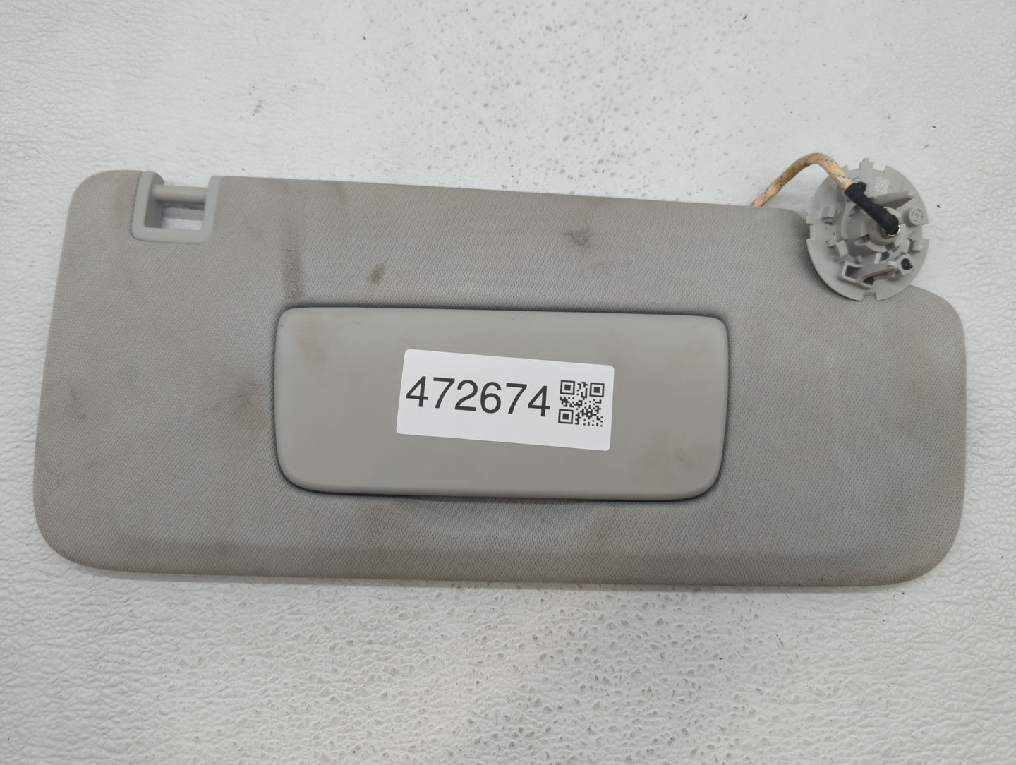 2018-2022 Chevrolet Traverse Sun Visor Shade Replacement Passenger Right Mirror Fits Fits 2018 2019 2020 2021 2022 OEM Used 