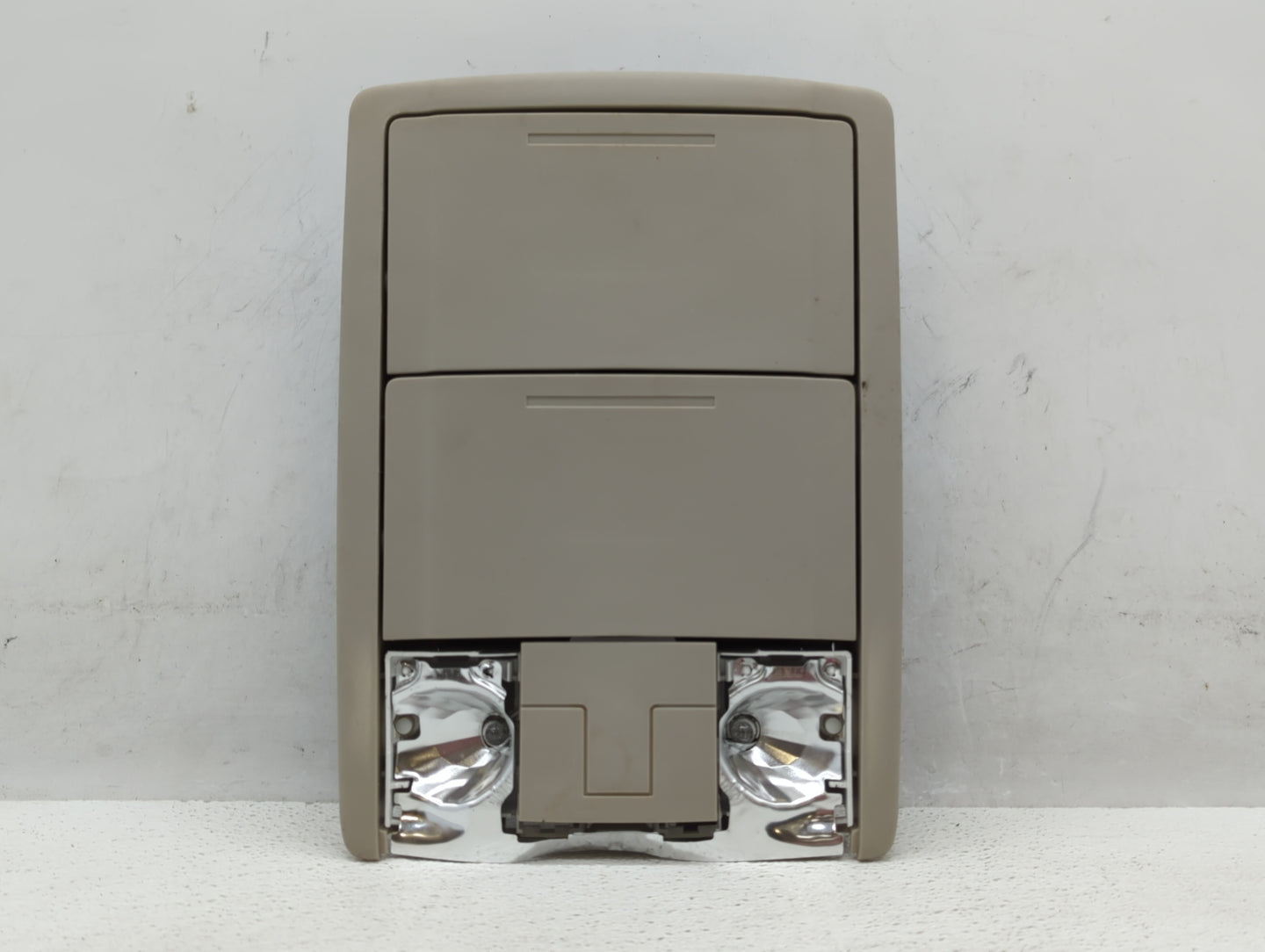 2019 Chevrolet Traverse Overhead Roof Console - Oemusedautoparts1.com