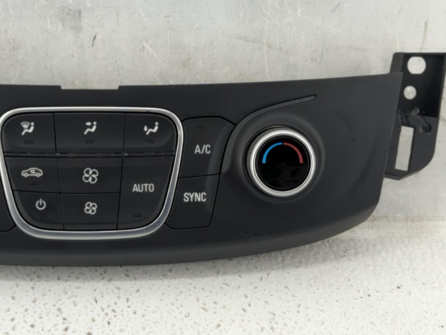 2018-2022 Chevrolet Traverse Climate Control Module Temperature AC/Heater Replacement P/N:84344401 Fits OEM Used Auto Parts 