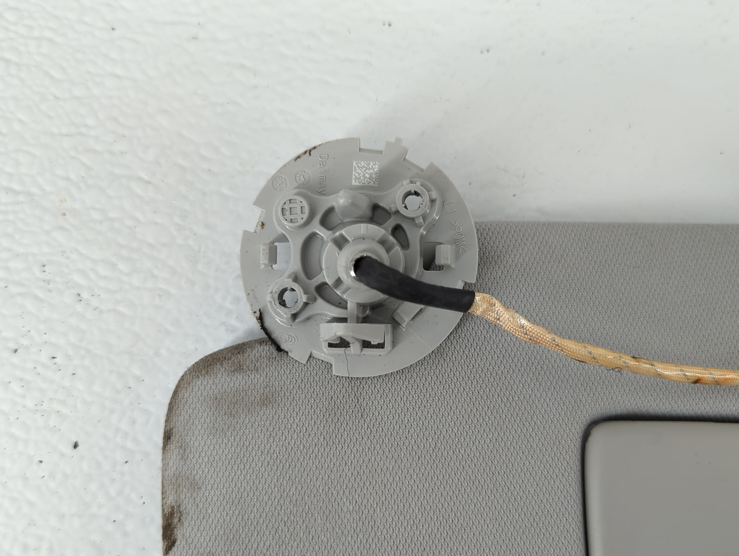 2018-2022 Chevrolet Traverse Sun Visor Shade Replacement Driver Left Mirror Fits Fits 2018 2019 2020 2021 2022 OEM Used Auto