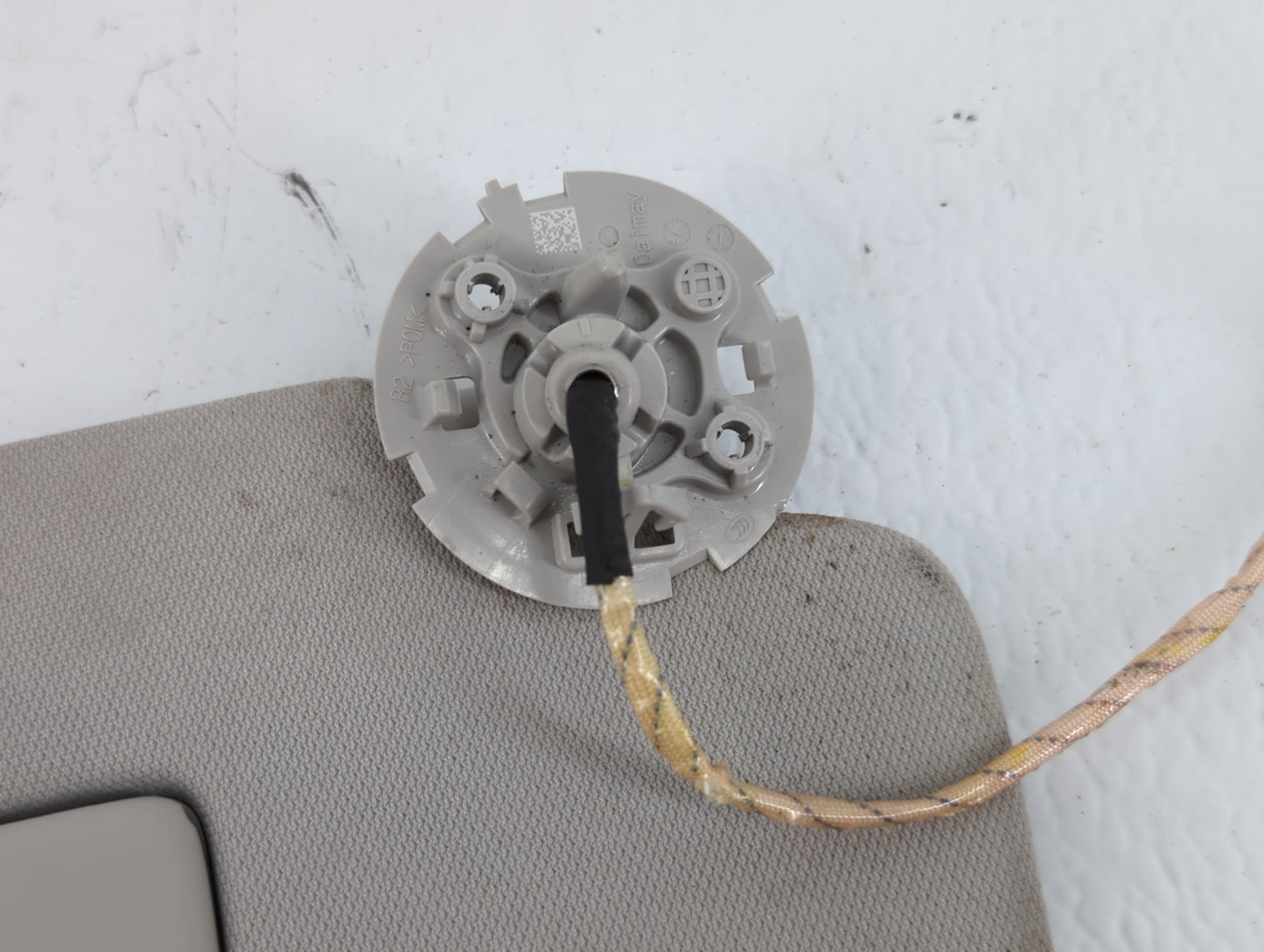 2018-2022 Chevrolet Traverse Sun Visor Shade Replacement Passenger Right Mirror Fits Fits 2018 2019 2020 2021 2022 OEM Used 