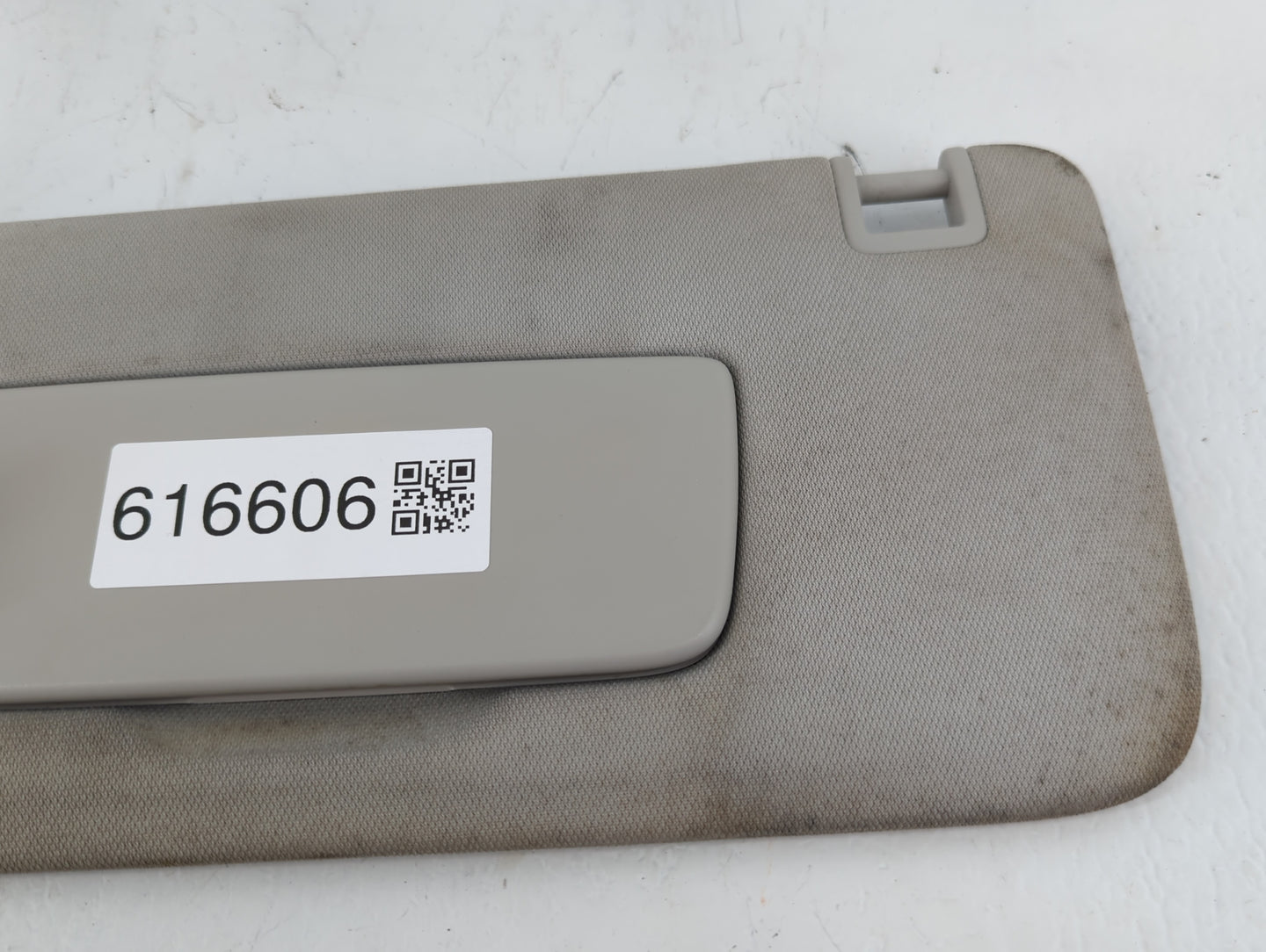 2018-2022 Chevrolet Traverse Sun Visor Shade Replacement Driver Left Mirror Fits Fits 2018 2019 2020 2021 2022 OEM Used Auto