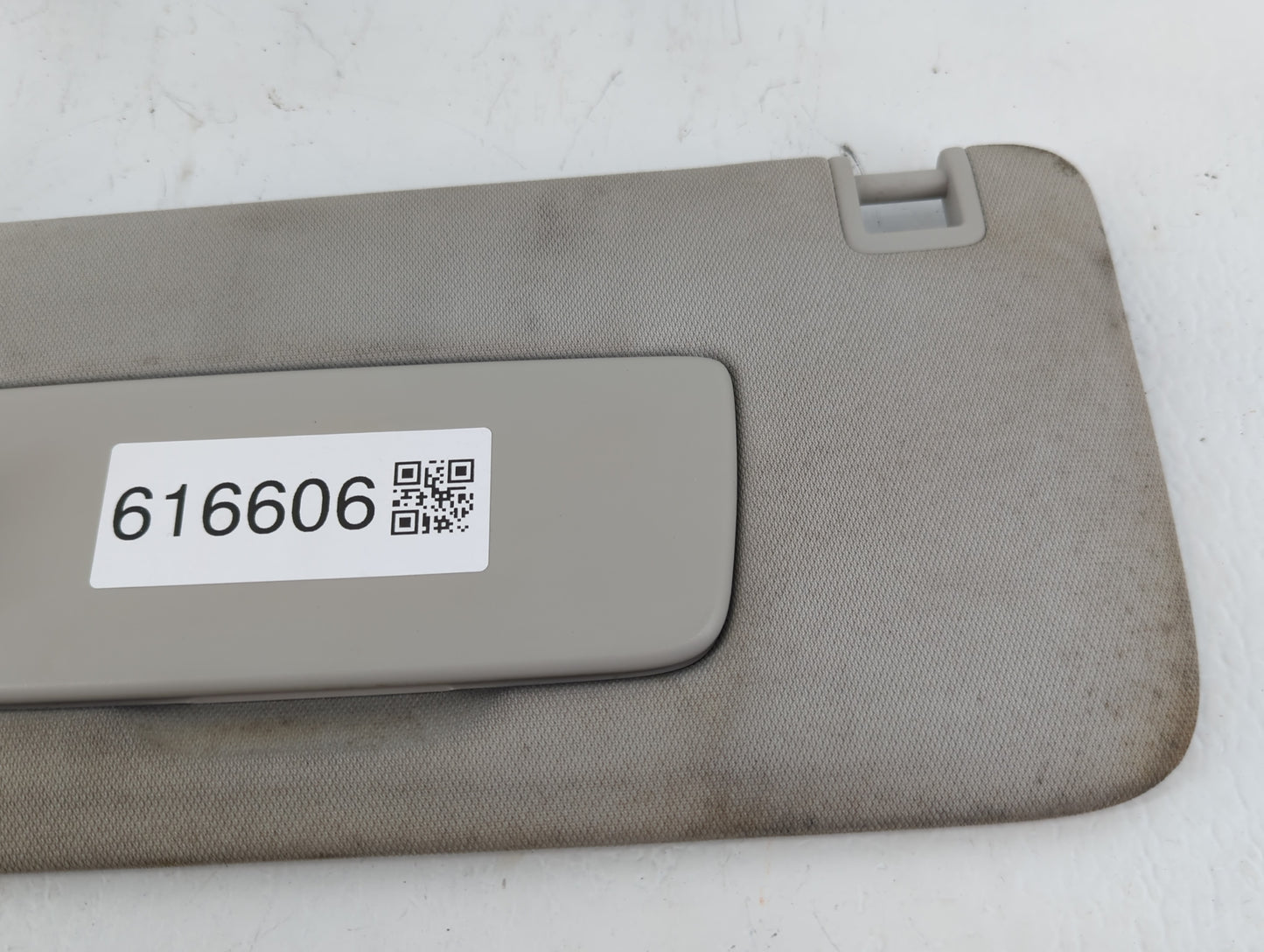 2018-2022 Chevrolet Traverse Sun Visor Shade Replacement Driver Left Mirror Fits Fits 2018 2019 2020 2021 2022 OEM Used Auto