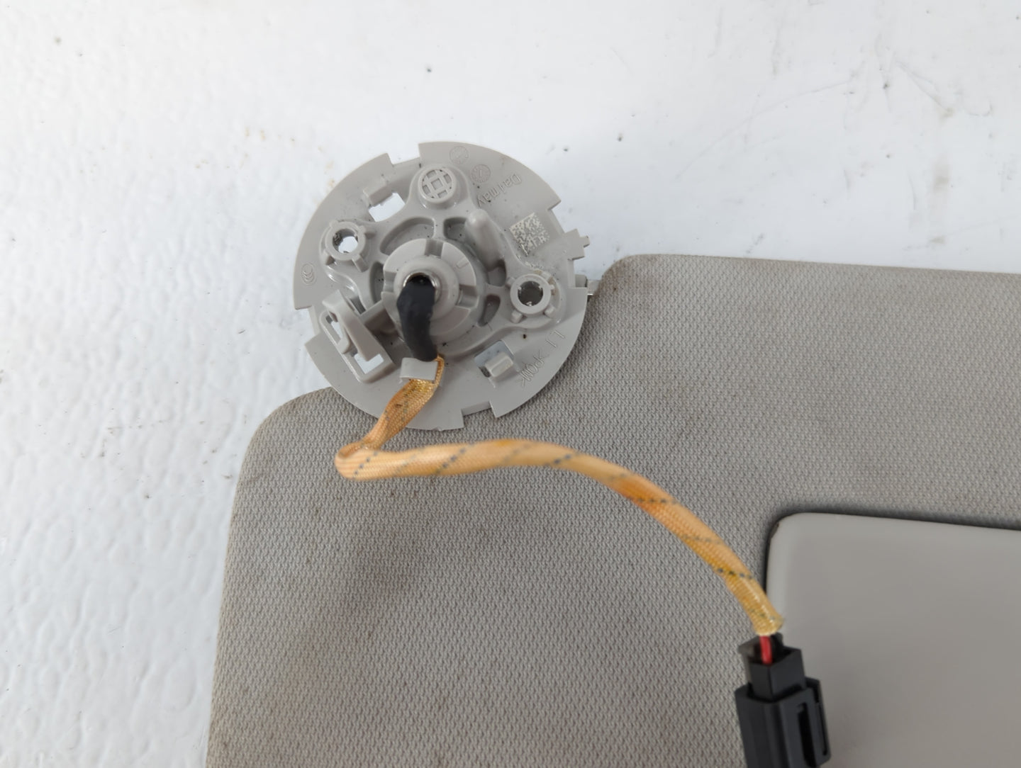 2018-2022 Chevrolet Traverse Sun Visor Shade Replacement Driver Left Mirror Fits Fits 2018 2019 2020 2021 2022 OEM Used Auto