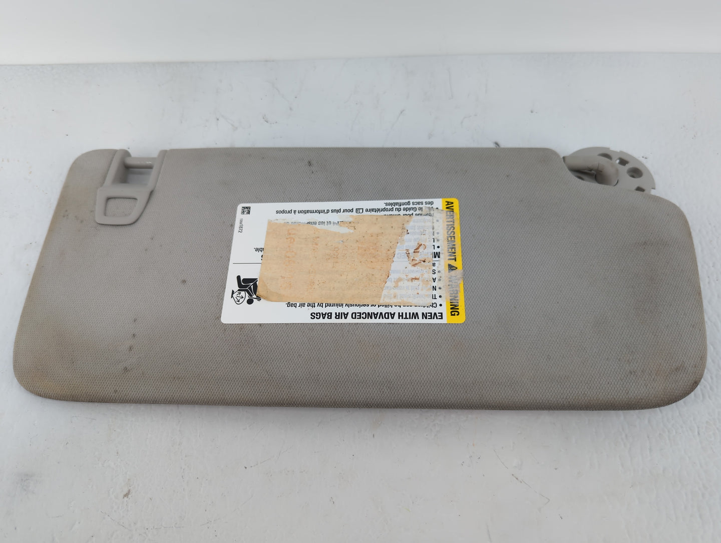 2018-2022 Chevrolet Traverse Sun Visor Shade Replacement Driver Left Mirror Fits Fits 2018 2019 2020 2021 2022 OEM Used Auto