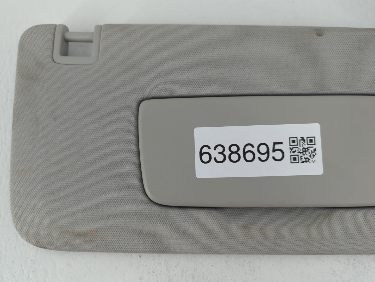 2018-2022 Chevrolet Traverse Sun Visor Shade Replacement Passenger Right Mirror Fits Fits 2018 2019 2020 2021 2022 OEM Used 