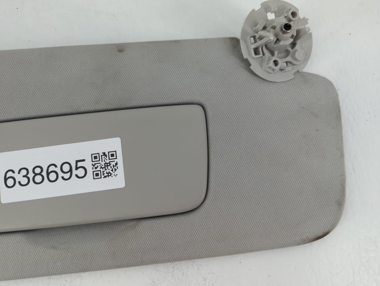 2018-2022 Chevrolet Traverse Sun Visor Shade Replacement Passenger Right Mirror Fits Fits 2018 2019 2020 2021 2022 OEM Used 