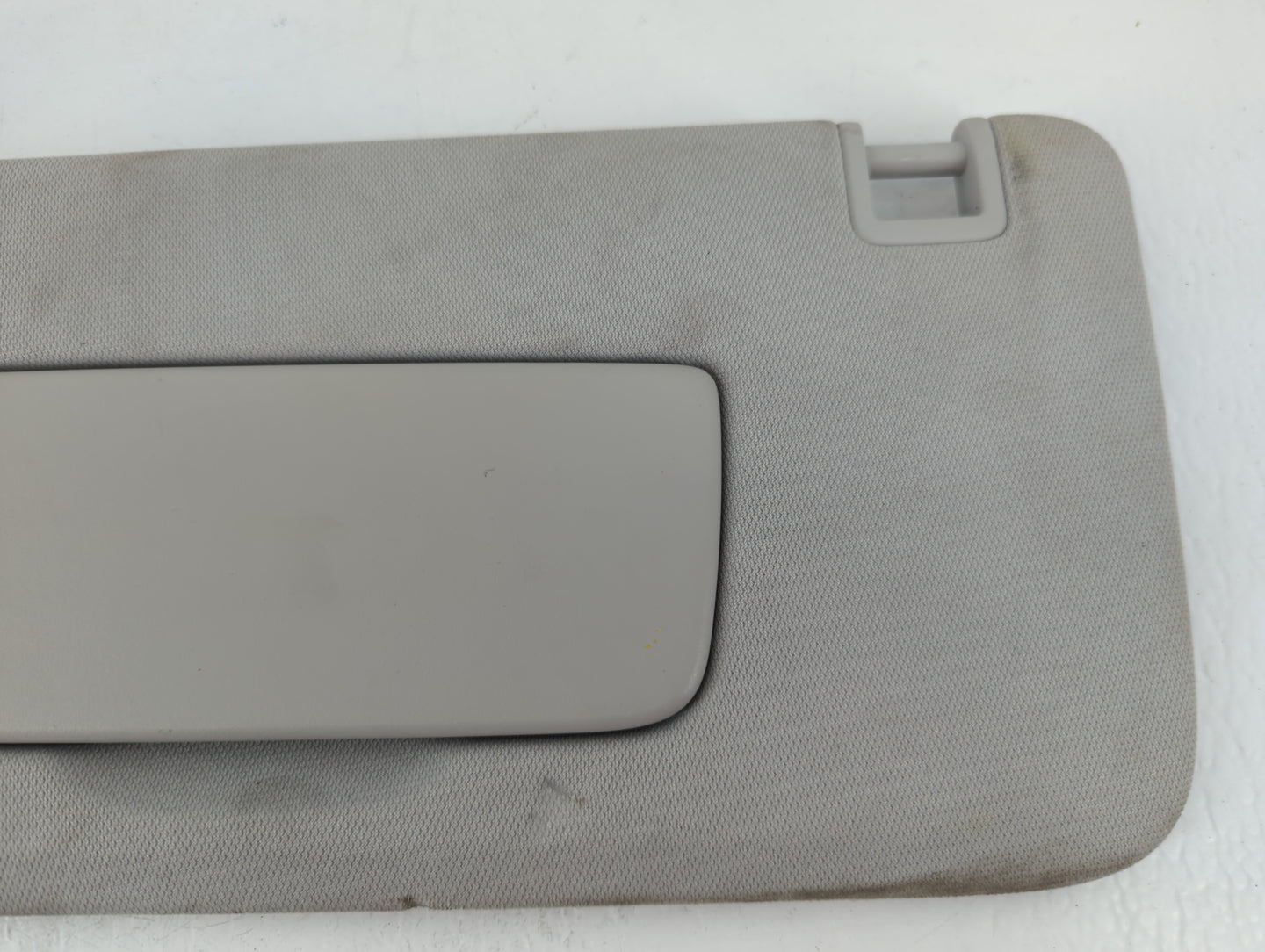 2018-2022 Chevrolet Traverse Sun Visor Shade Replacement Driver Left Mirror Fits Fits 2018 2019 2020 2021 2022 OEM Used Auto