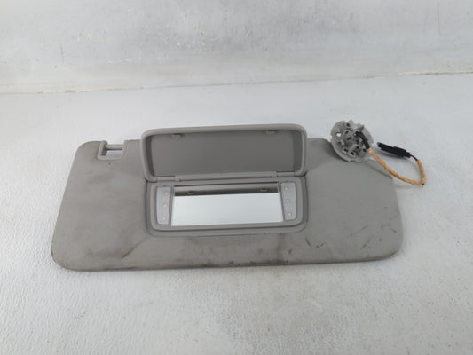 2018-2022 Chevrolet Traverse Sun Visor Shade Replacement Passenger Right Mirror Fits Fits 2018 2019 2020 2021 2022 OEM Used 