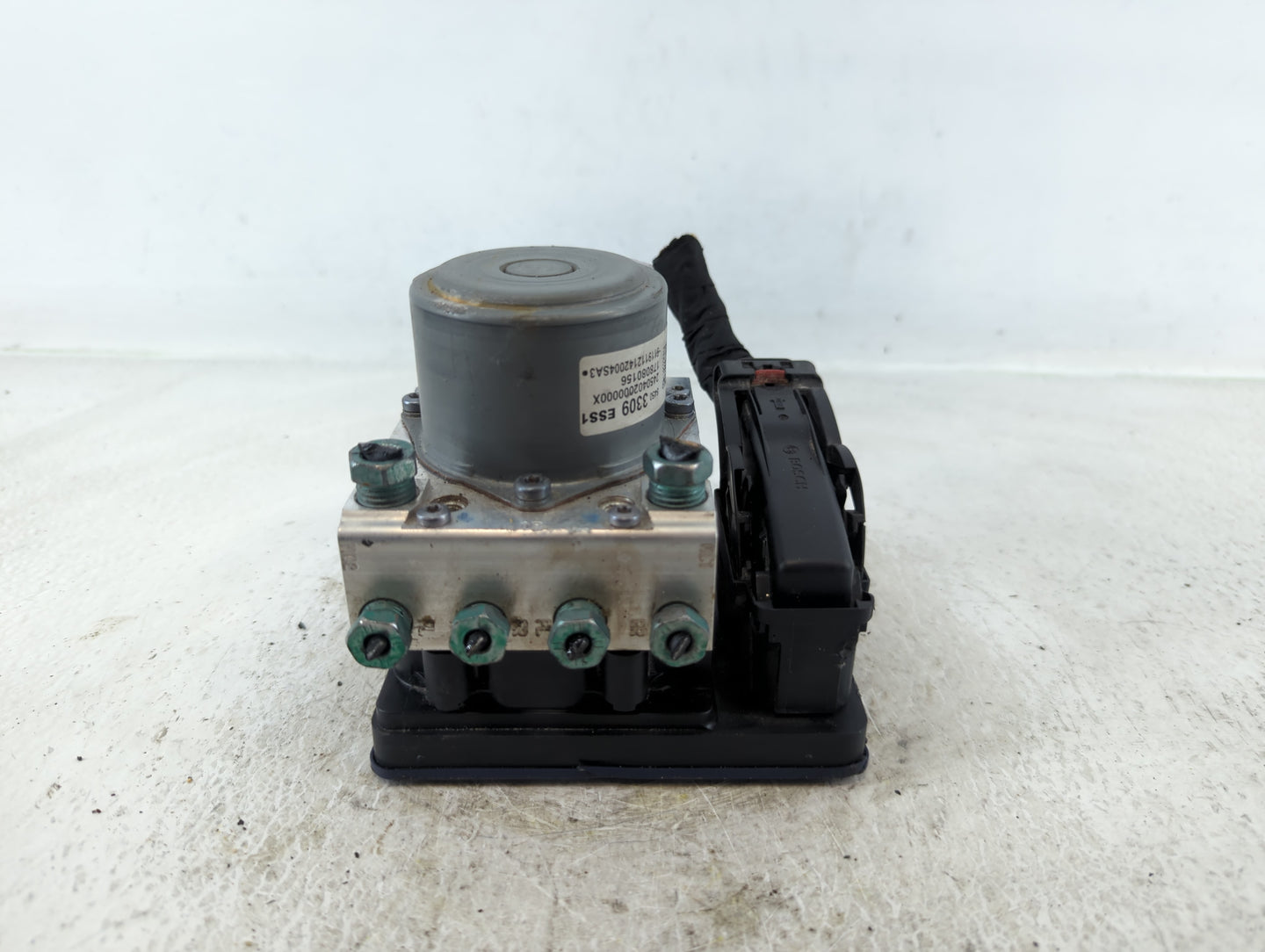 2019-2022 Chevrolet Traverse ABS Pump Control Module Replacement P/N:84503309 Fits Fits 2019 2020 2021 2022 OEM Used Auto Pa