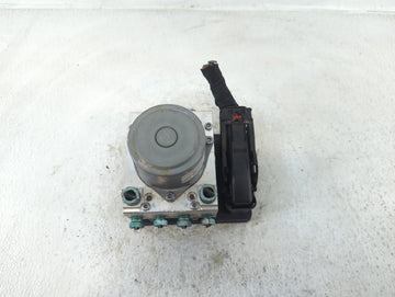 2019-2022 Chevrolet Traverse ABS Pump Control Module Replacement P/N:84503309 Fits Fits 2019 2020 2021 2022 OEM Used Auto Parts