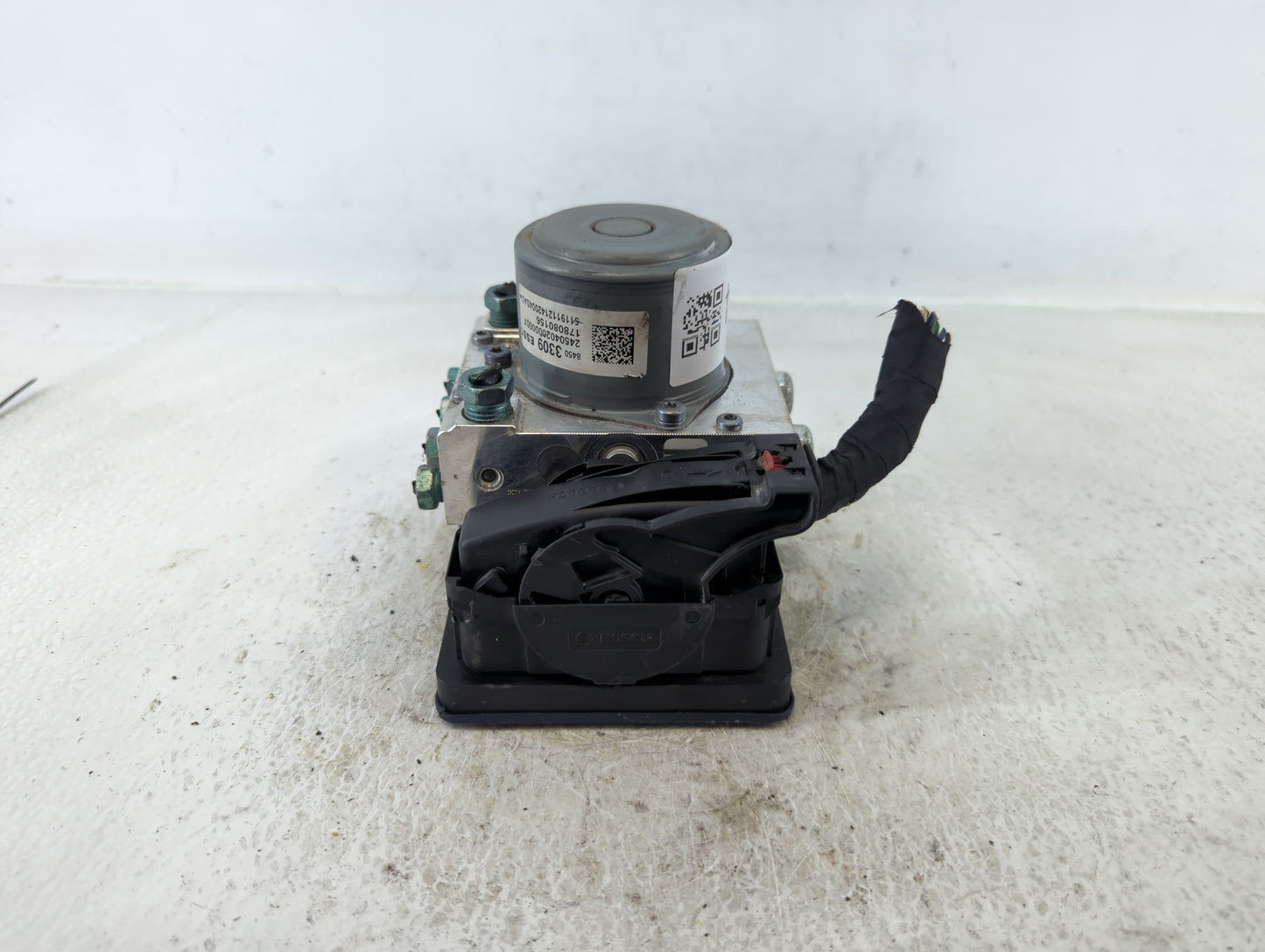 2019-2022 Chevrolet Traverse ABS Pump Control Module Replacement P/N:84503309 Fits Fits 2019 2020 2021 2022 OEM Used Auto Pa
