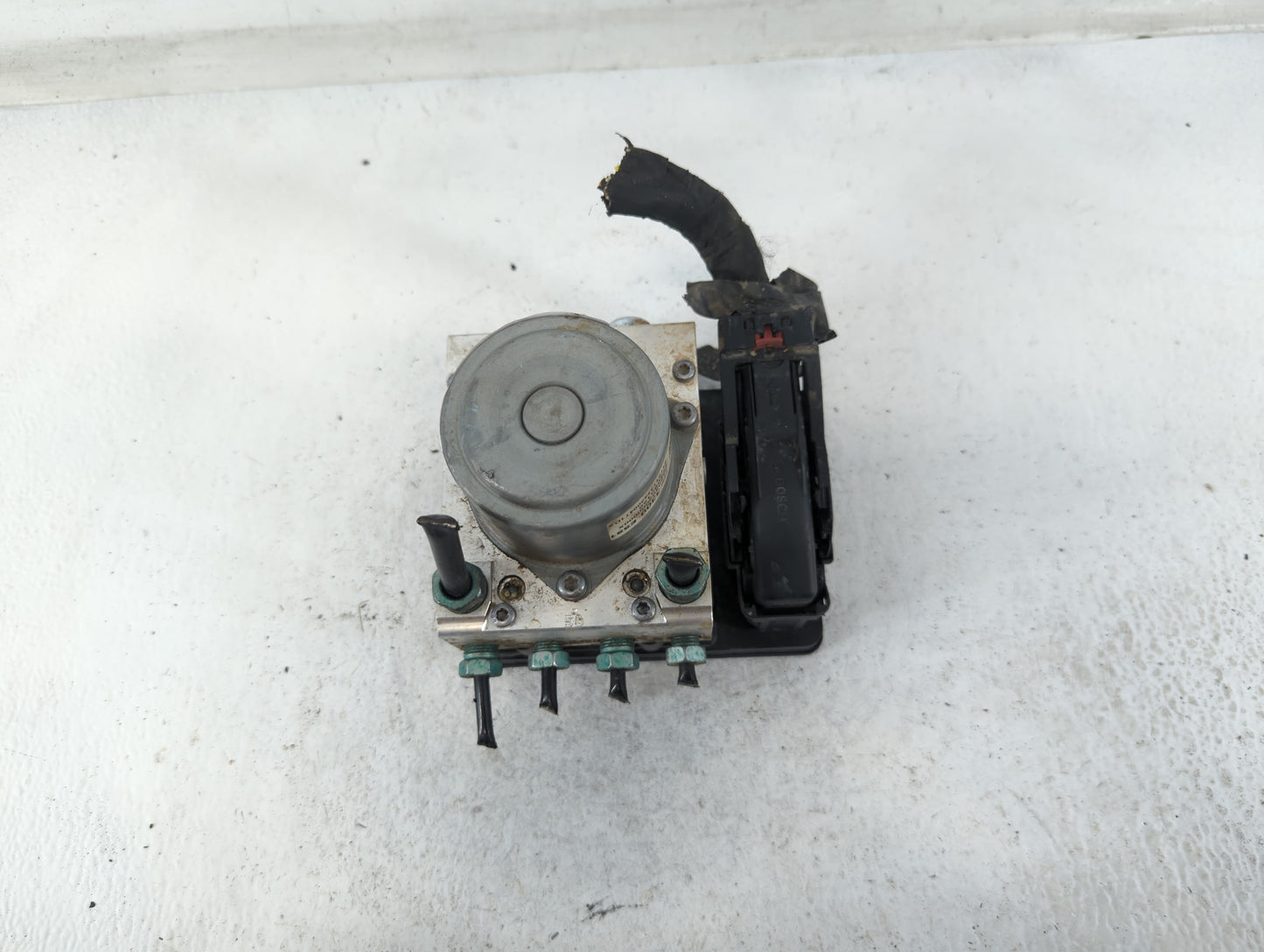 2019-2022 Chevrolet Traverse ABS Pump Control Module Replacement P/N:84503309 Fits Fits 2019 2020 2021 2022 OEM Used Auto Pa