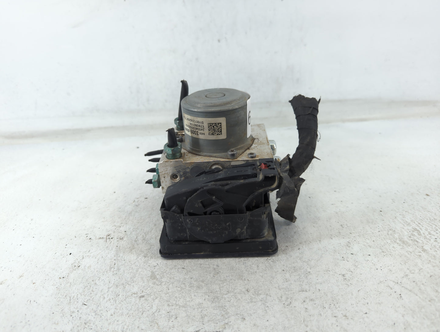 2019-2022 Chevrolet Traverse ABS Pump Control Module Replacement P/N:84503309 Fits Fits 2019 2020 2021 2022 OEM Used Auto Pa
