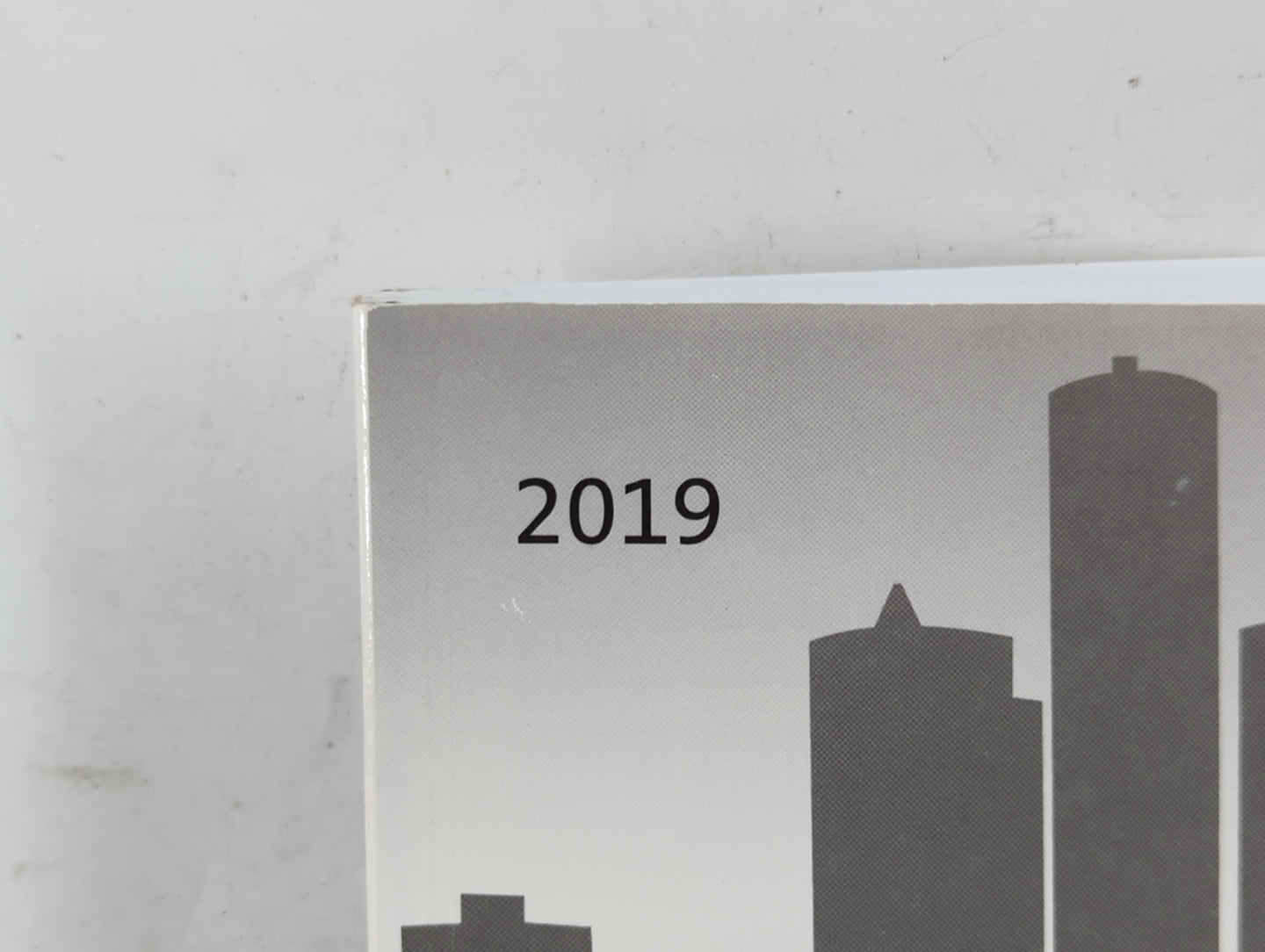 2019 Chevrolet Traverse Owners Manual Book Guide P/N:84149414A OEM Used Auto Parts - Oemusedautoparts1.com