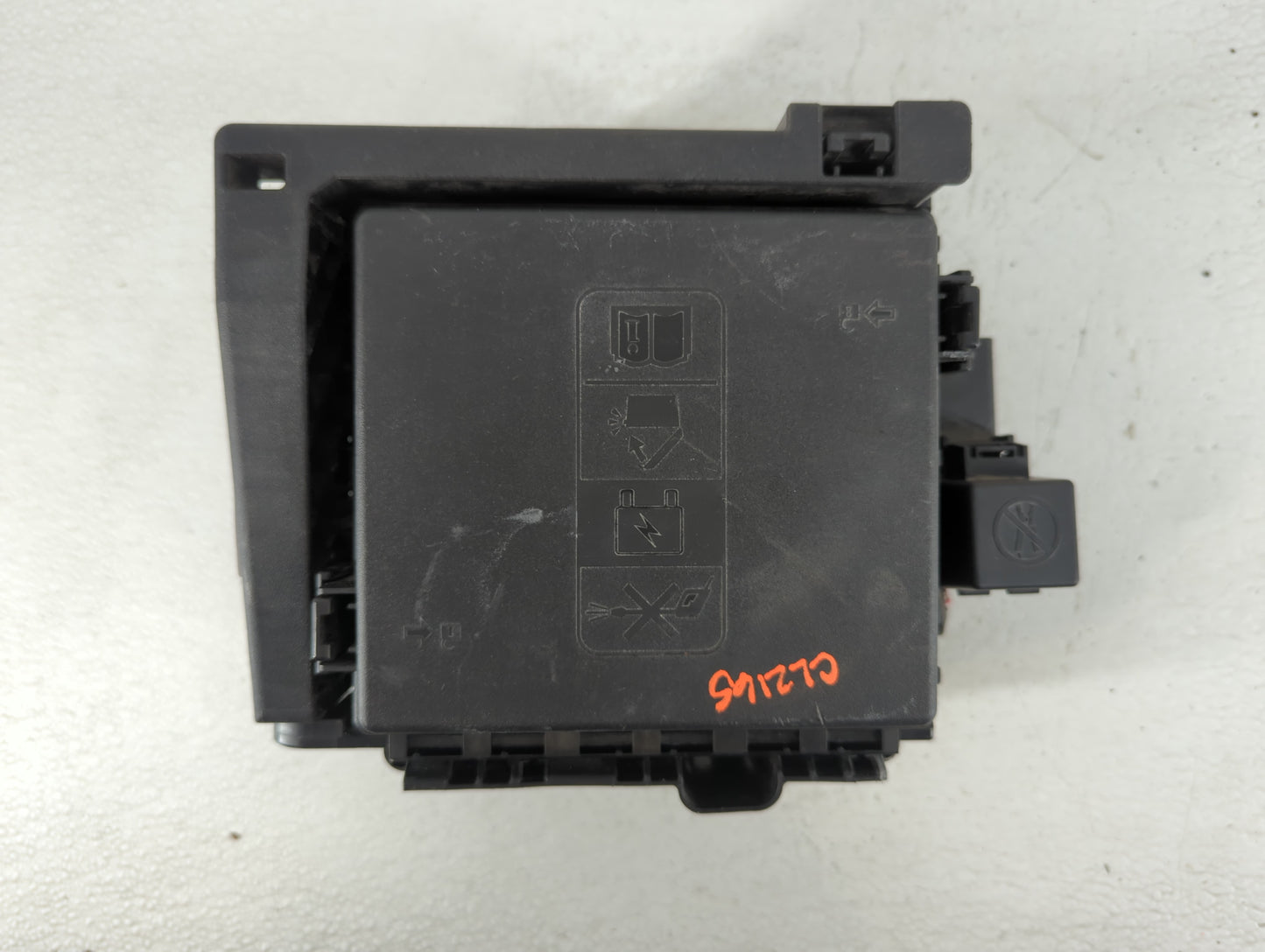 2018-2019 Chevrolet Traverse Fusebox Fuse Box Panel Relay Module P/N:7154-0936-30 Fits Fits 2018 2019 OEM Used Auto Parts - 