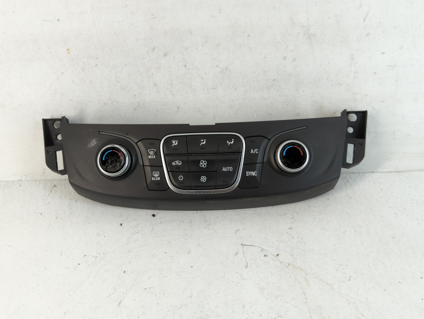 2018-2022 Chevrolet Traverse Climate Control Module Temperature AC/Heater Replacement P/N:84344401 Fits OEM Used Auto Parts 