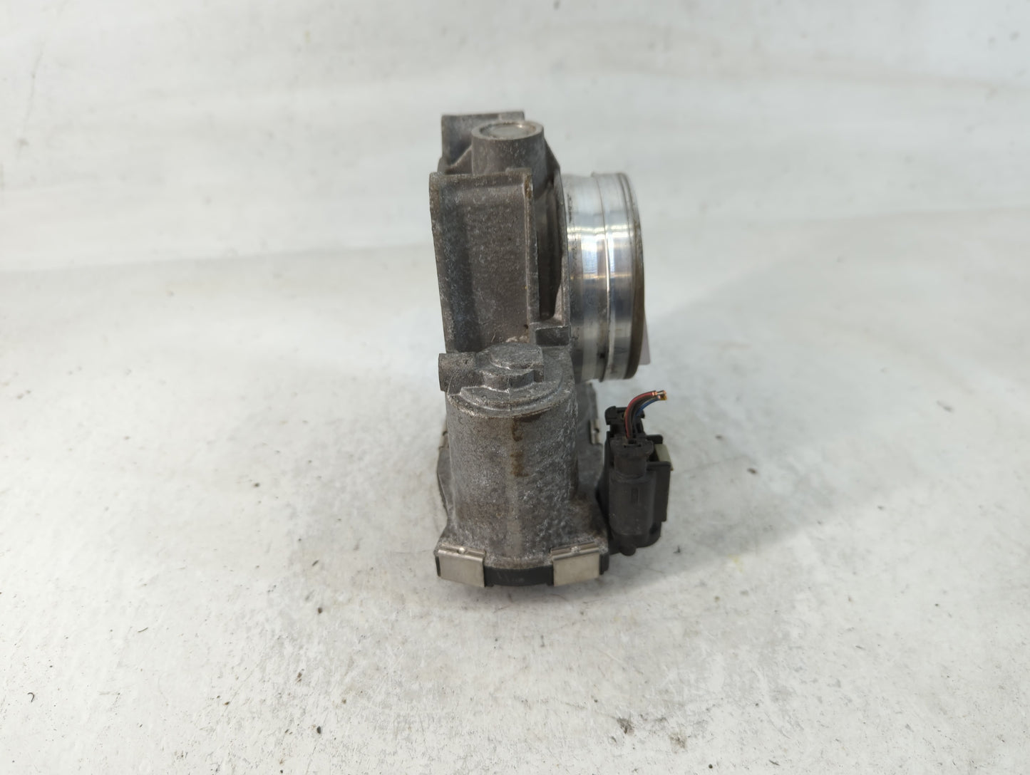 2018-2019 Chevrolet Traverse Throttle Body P/N:12681472AA Fits Fits 2013 2014 2015 2016 2017 2018 2019 2020 2021 OEM Used Au
