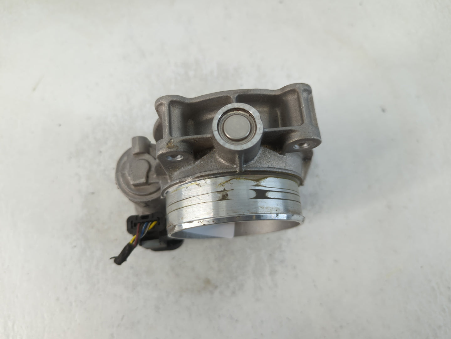 2018-2019 Chevrolet Traverse Throttle Body P/N:12670981AA Fits Fits 2013 2014 2015 2016 2017 2018 2019 2020 2021 OEM Used Au