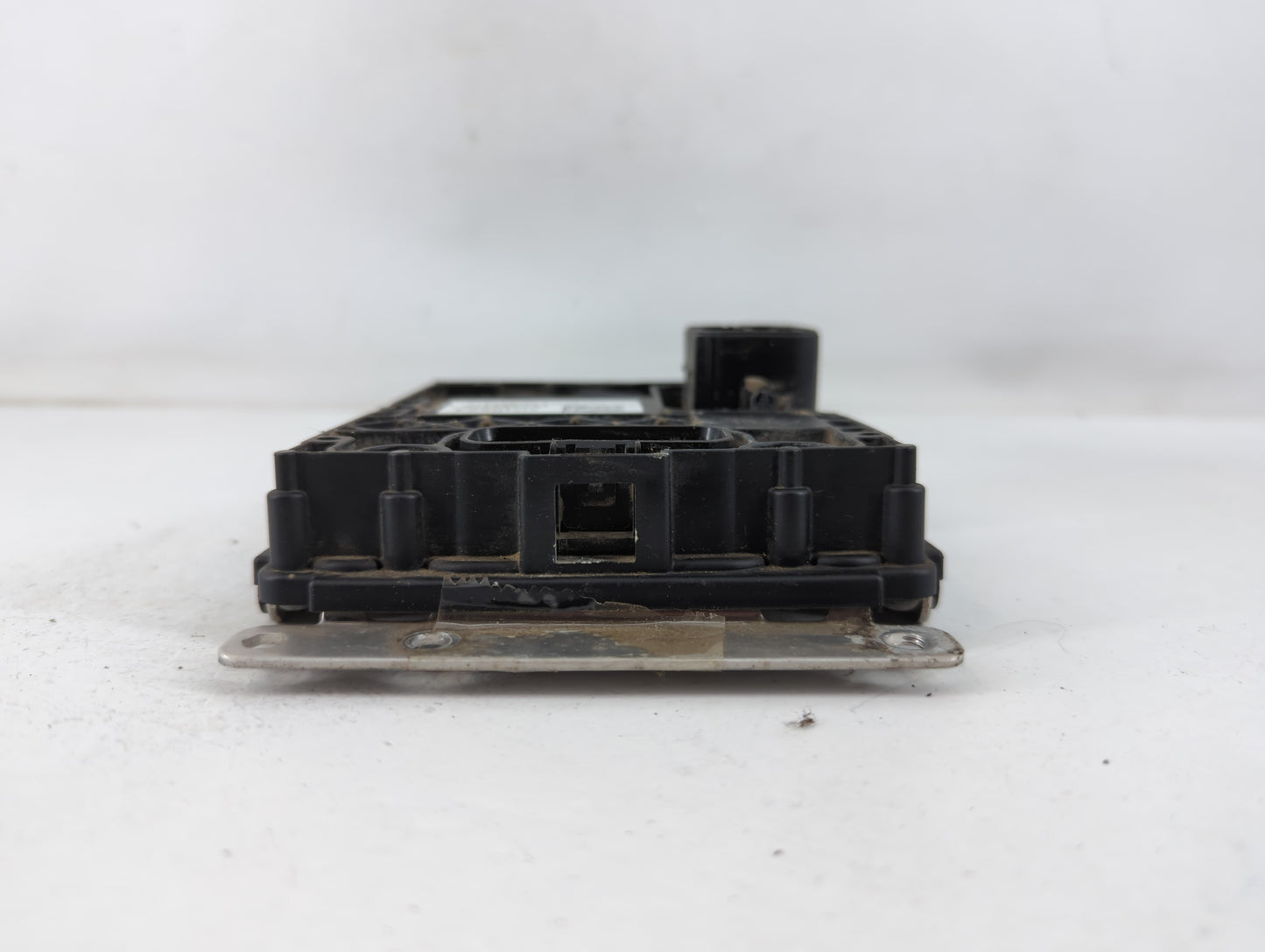 2018-2022 Chevrolet Traverse Chassis Control Module Ccm Bcm Body Control - Oemusedautoparts1.com