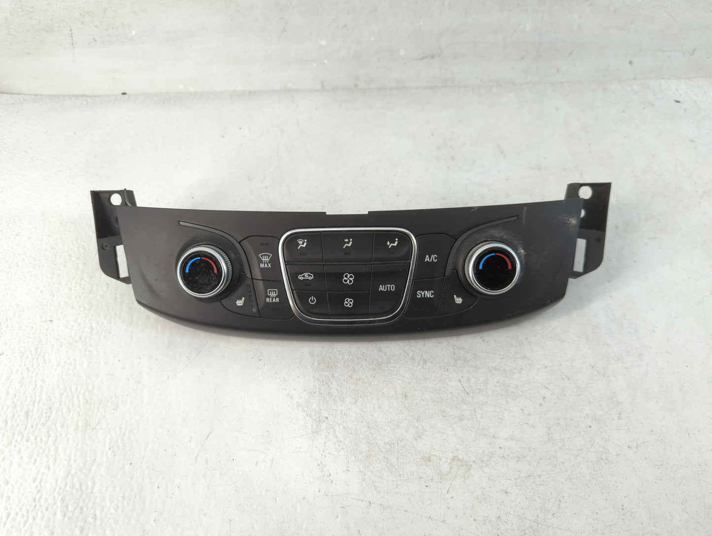 2018-2022 Chevrolet Traverse Climate Control Module Temperature AC/Heater Replacement P/N:84344402 Fits OEM Used Auto Parts 