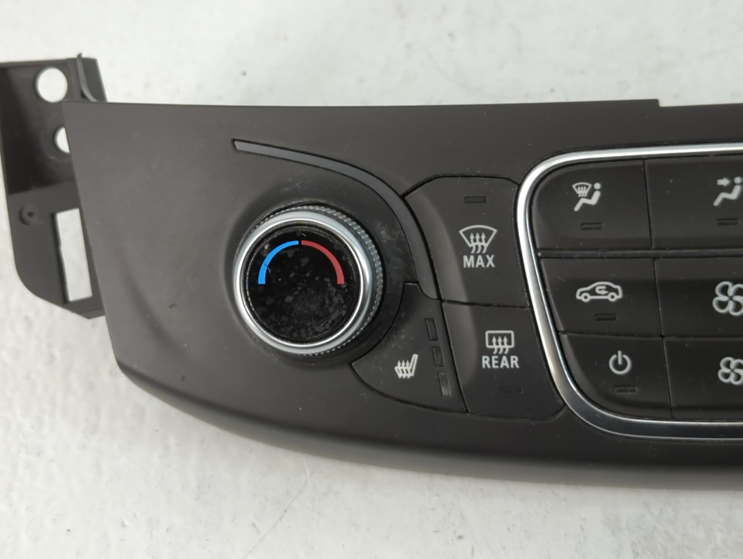 2018-2022 Chevrolet Traverse Climate Control Module Temperature AC/Heater Replacement P/N:84344402 Fits OEM Used Auto Parts 