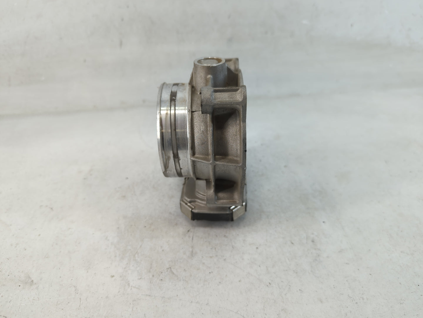 2017-2022 Chevrolet Traverse Throttle Body P/N:12670981AA Fits Fits 2012 2013 2014 2015 2016 2017 2018 2019 2020 2021 2022 O