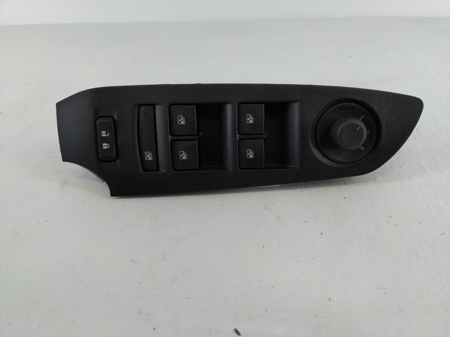 2017-2021 Chevrolet Trax Master Power Window Switch Replacement Driver Side Left P/N:42406141 22915128 Fits OEM Used Auto Pa