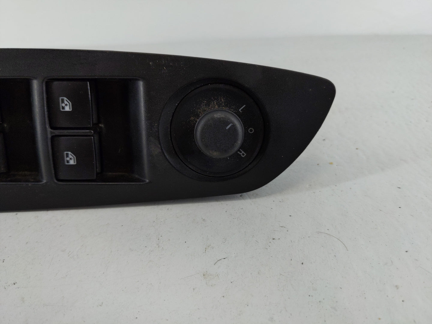 2017-2021 Chevrolet Trax Master Power Window Switch Replacement Driver Side Left P/N:13408454 22915128 Fits OEM Used Auto Pa