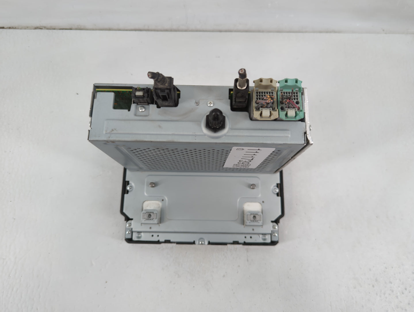2018-2020 Chevrolet Trax Radio AM FM Cd Player Receiver Replacement P/N:84388576 Fits Fits 2018 2019 2020 OEM Used Auto Part