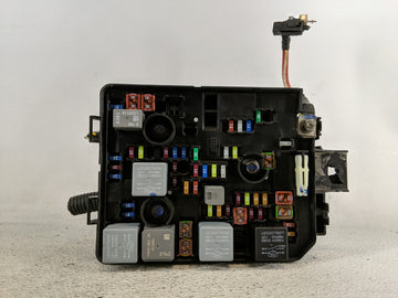2018-2021 Chevrolet Trax Fusebox Fuse Box Panel Relay Module P/N:42624875 Fits Fits 2018 2019 2020 2021 OEM Used Auto Parts