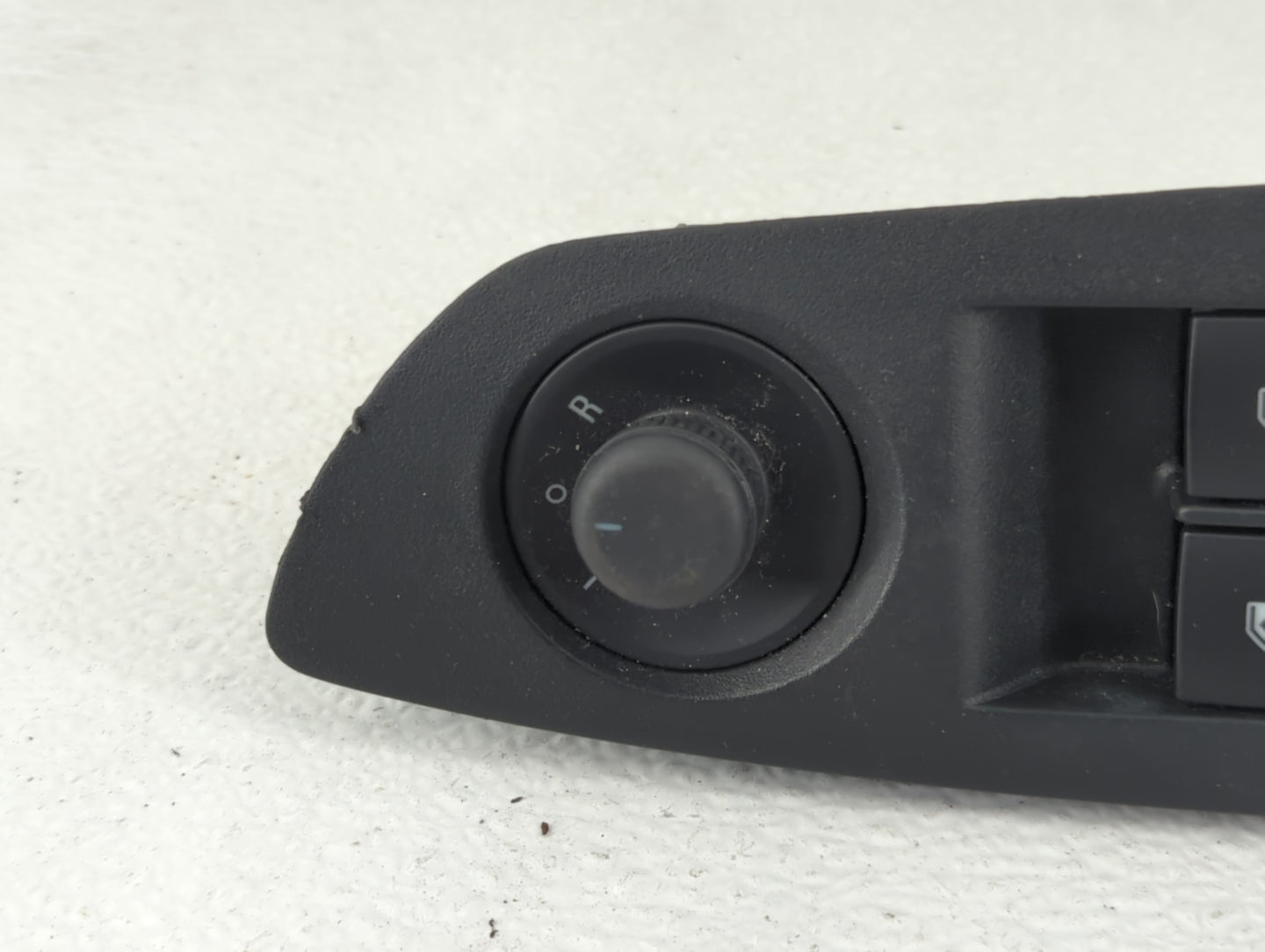 2017-2021 Chevrolet Trax Master Power Window Switch Replacement Driver Side Left P/N:22915128 Fits Fits 2017 2018 2019 2020 