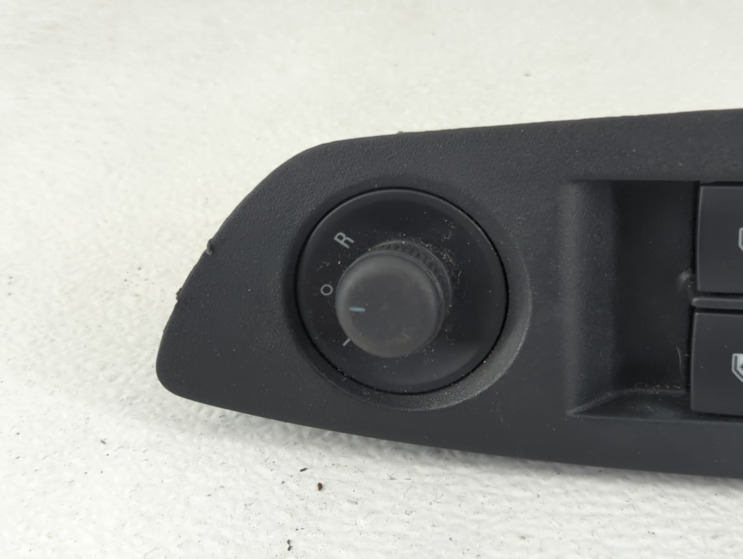 2017-2021 Chevrolet Trax Master Power Window Switch Replacement Driver Side Left P/N:22915128 Fits Fits 2017 2018 2019 2020 
