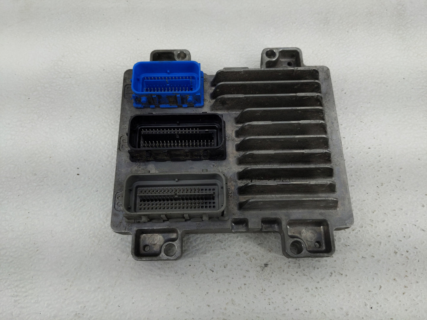2017-2021 Chevrolet Trax PCM Engine Control Computer ECU ECM PCU OEM P/N:12695536 Fits Fits 2017 2018 2019 2020 2021 OEM Use