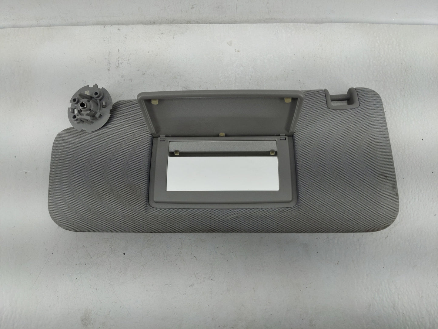 2017-2021 Chevrolet Trax Sun Visor Shade Replacement Driver Left Mirror Fits Fits 2017 2018 2019 2020 2021 OEM Used Auto Par