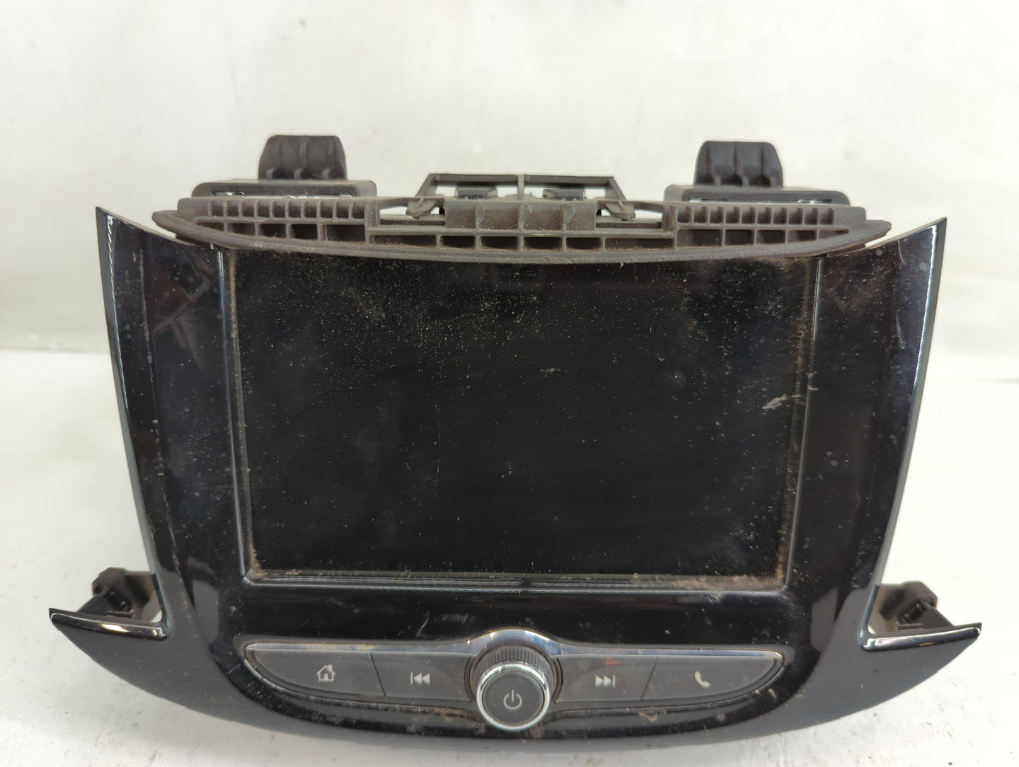 2017-2020 Chevrolet Trax Radio AM FM Cd Player Receiver Replacement P/N:84388576 Fits Fits 2017 2018 2019 2020 OEM Used Auto