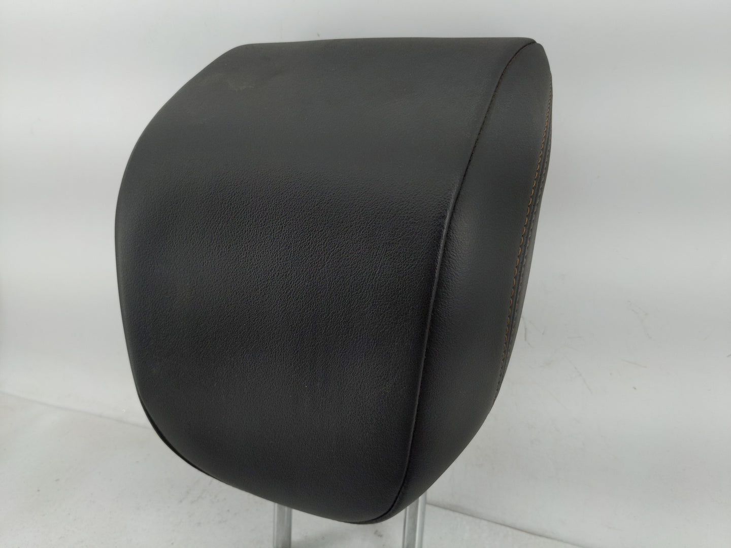 2019 Chevrolet Trax Headrest Head Rest Front Driver Passenger Seat Fits OEM Used Auto Parts - Oemusedautoparts1.com