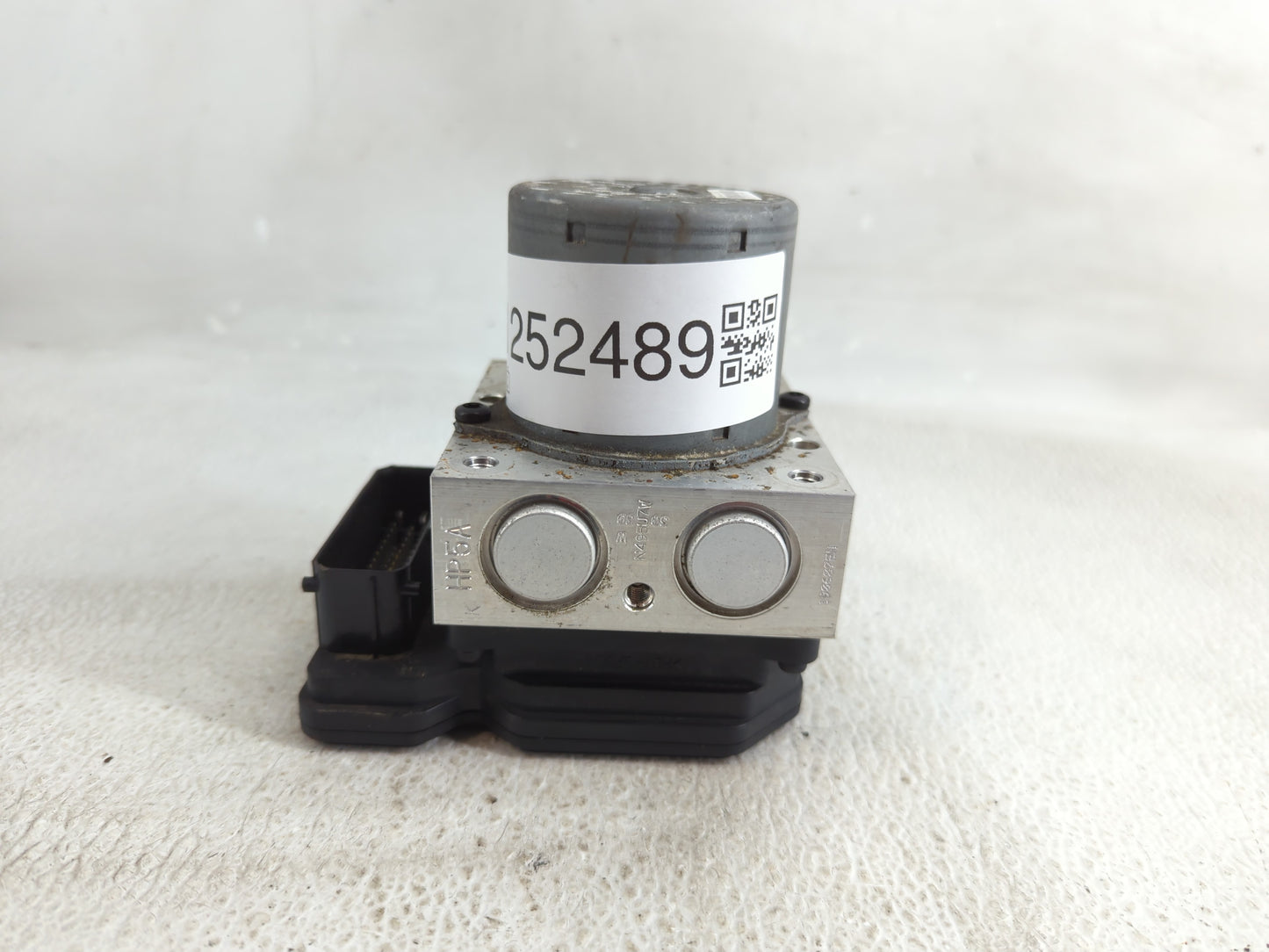 2017-2021 Chevrolet Trax ABS Pump Control Module Replacement P/N:42643519 Fits Fits 2017 2018 2019 2020 2021 OEM Used Auto P
