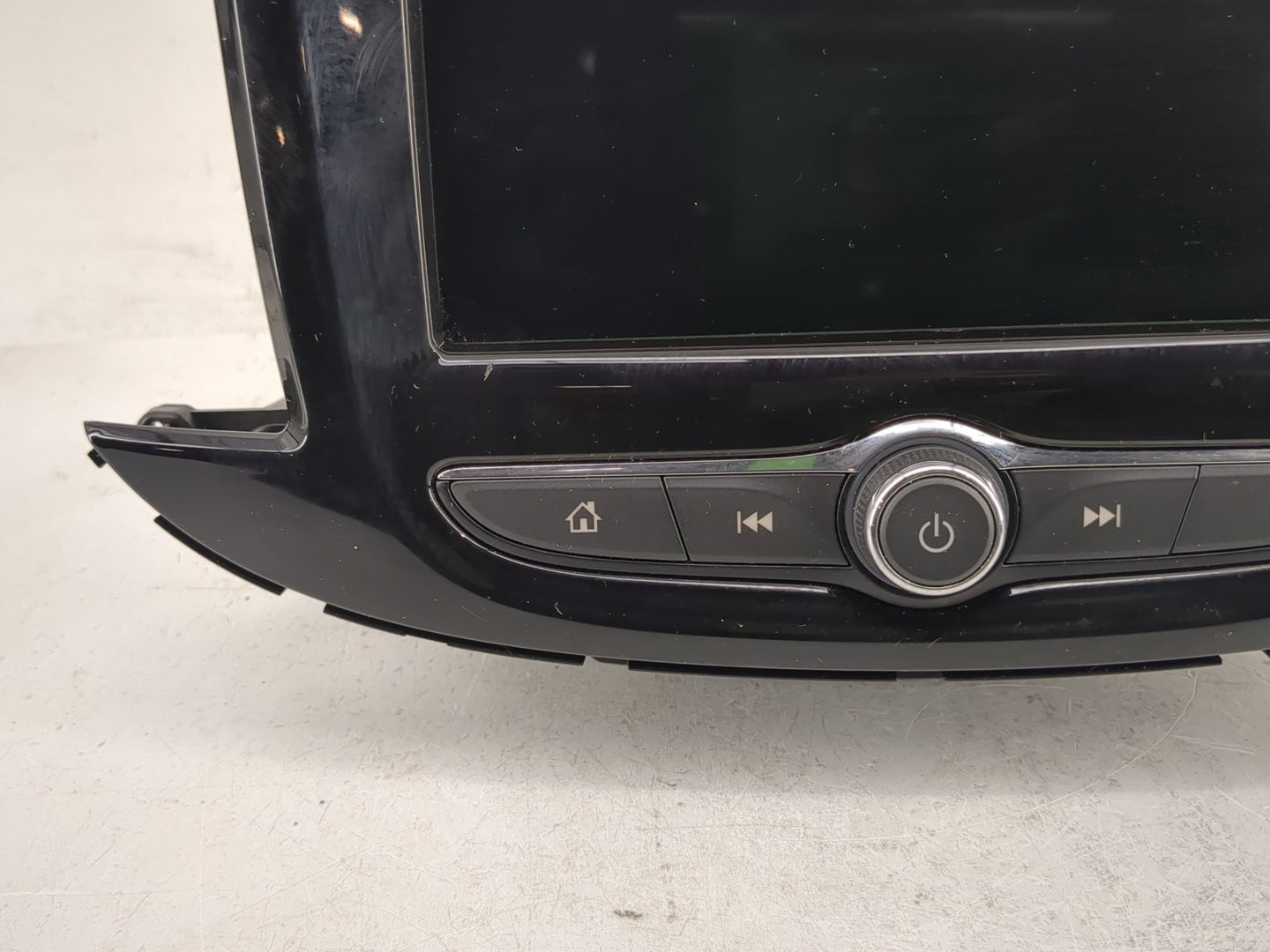 2018-2019 Chevrolet Trax Radio Control Panel - Oemusedautoparts1.com