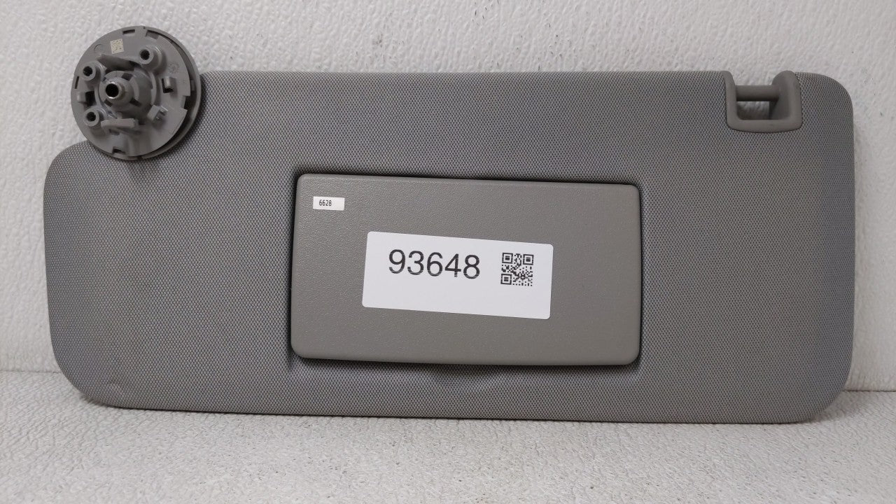 2017-2018 Chevrolet Trax Sun Visor Shade Replacement Driver Left Mirror Fits Fits 2017 2018 OEM Used Auto Parts - Oemusedaut