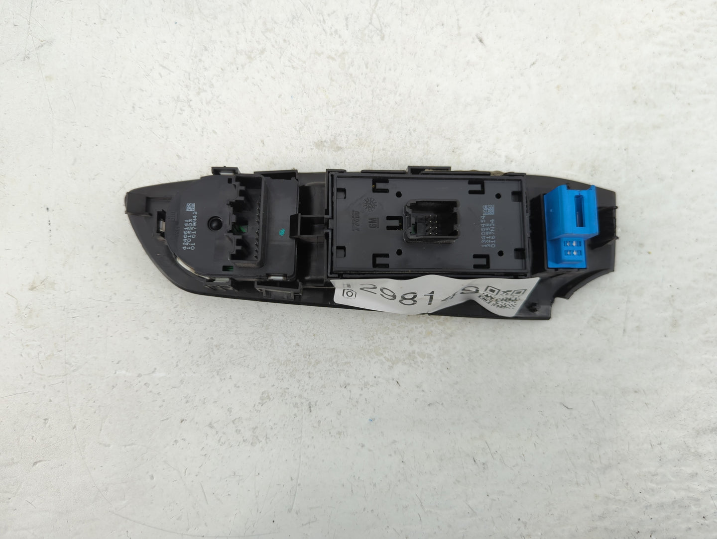 2017-2021 Chevrolet Trax Master Power Window Switch Replacement Driver Side Left P/N:CFL4B 544159 17015503 Fits OEM Used Aut