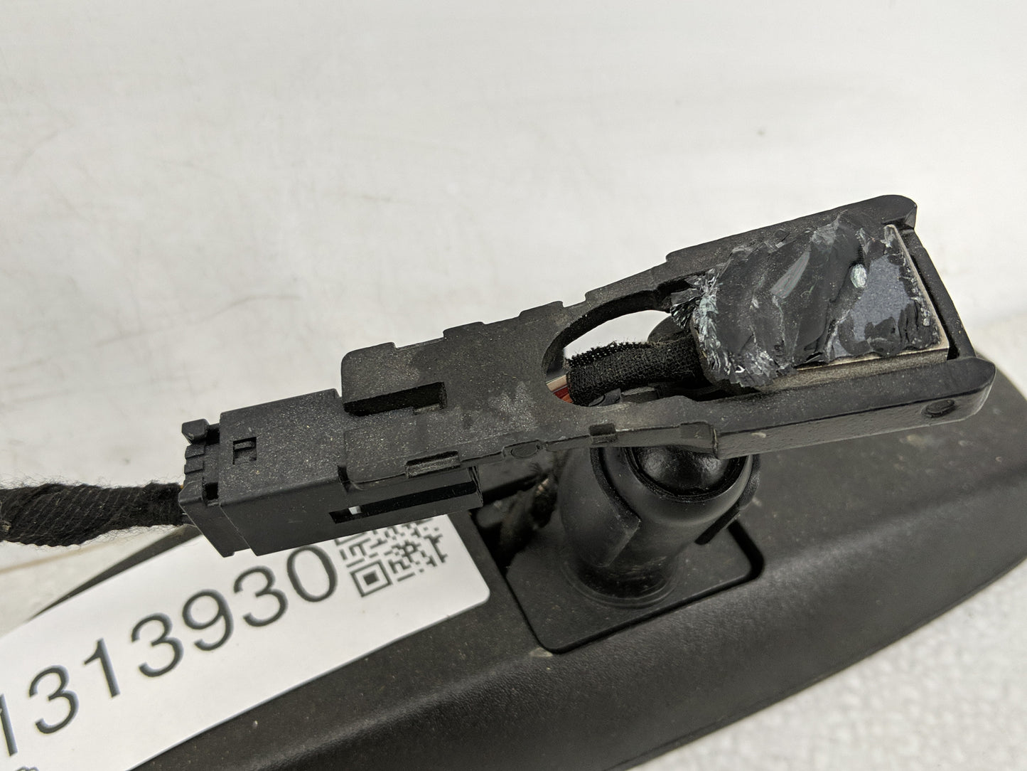 2013-2021 Chevrolet Trax Interior Rear View Mirror Replacement OEM P/N:E11026391 E11046391 Fits OEM Used Auto Parts - Oemuse