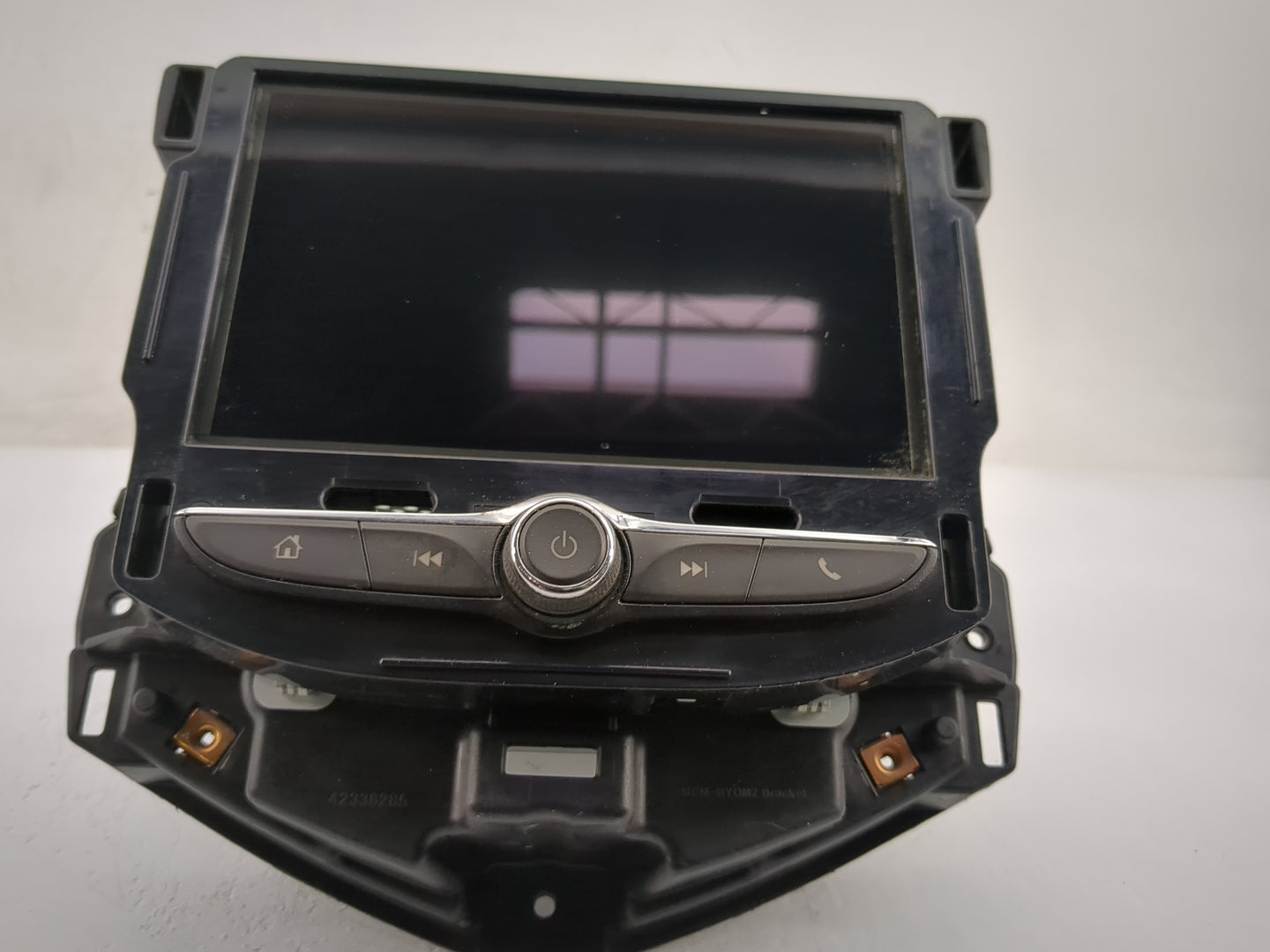 2018-2019 Chevrolet Trax Radio AM FM Cd Player Receiver Replacement P/N:812425551 84388577, 84610605 Fits Fits 2018 2019 OEM
