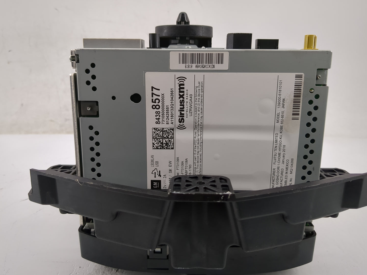 2018-2019 Chevrolet Trax Radio AM FM Cd Player Receiver Replacement P/N:812425551 84388577, 84610605 Fits Fits 2018 2019 OEM