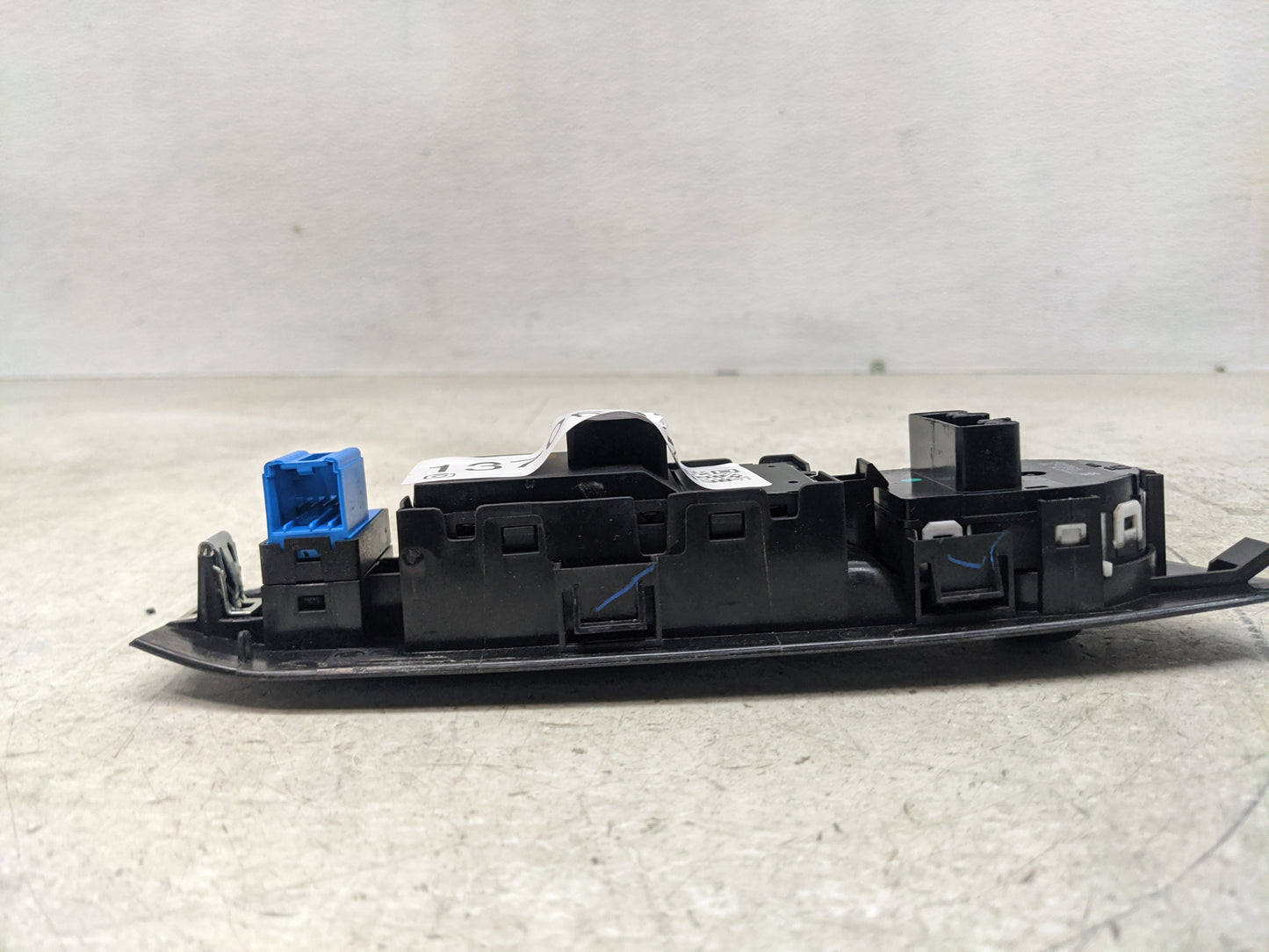 2017-2021 Chevrolet Trax Master Power Window Switch Replacement Driver Side Left P/N:42406141 20190527 Fits OEM Used Auto Pa