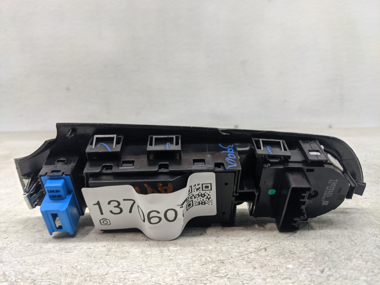 2017-2021 Chevrolet Trax Master Power Window Switch Replacement Driver Side Left P/N:42406141 20190527 Fits OEM Used Auto Pa
