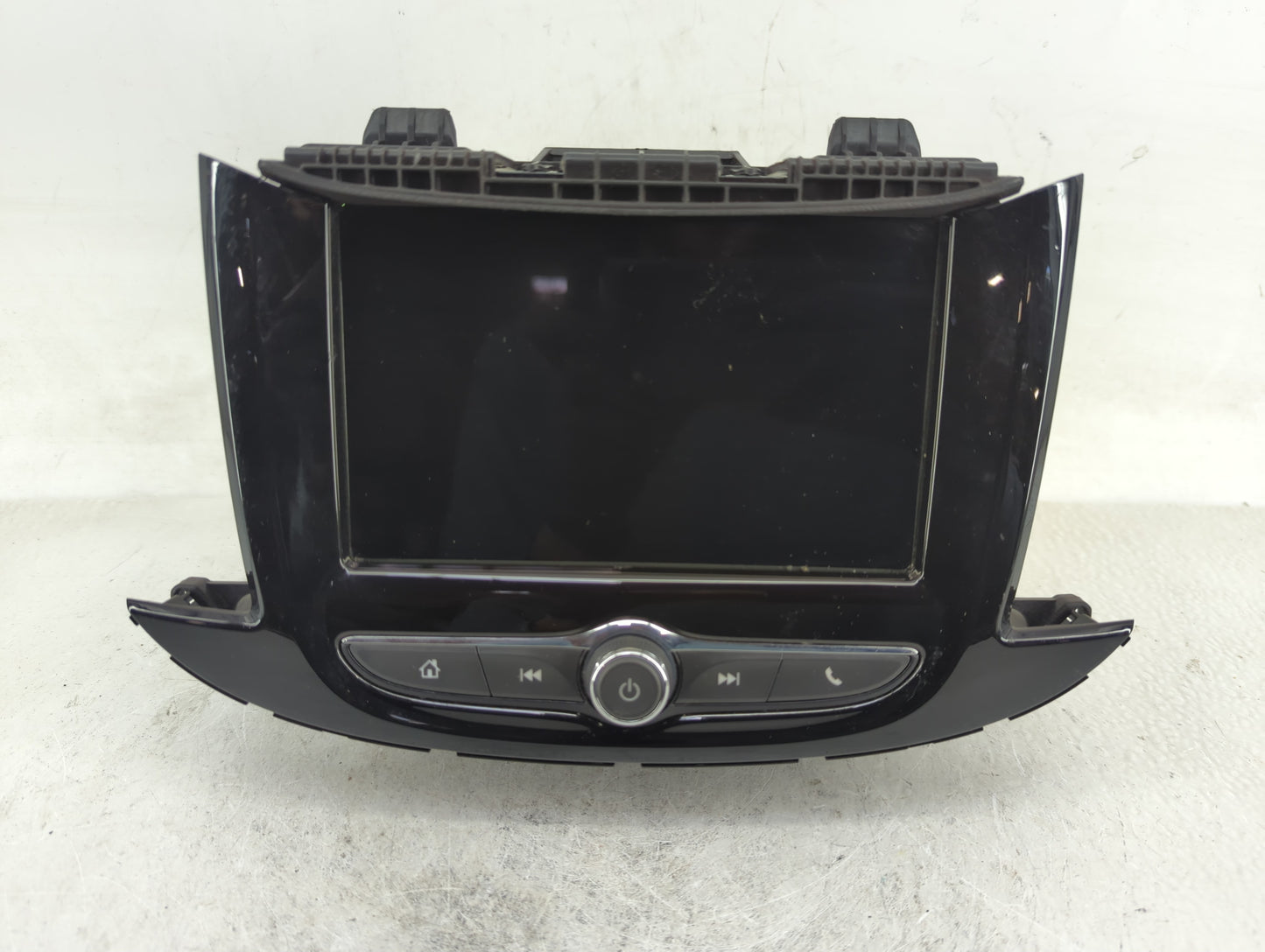 2017-2020 Chevrolet Trax Radio AM FM Cd Player Receiver Replacement P/N:84610605 Fits Fits 2017 2018 2019 2020 OEM Used Auto