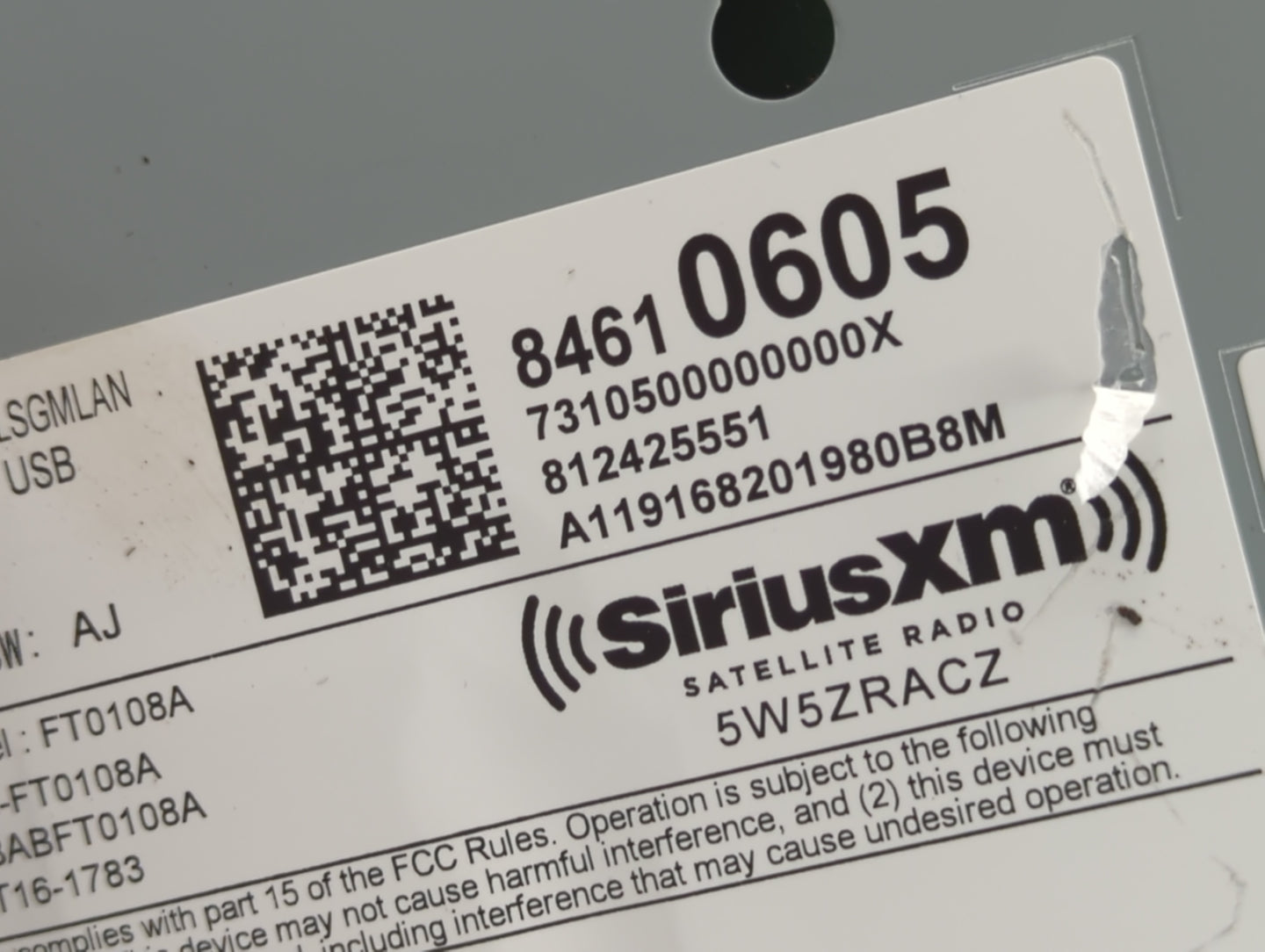 2017-2020 Chevrolet Trax Radio AM FM Cd Player Receiver Replacement P/N:84610605 Fits Fits 2017 2018 2019 2020 OEM Used Auto