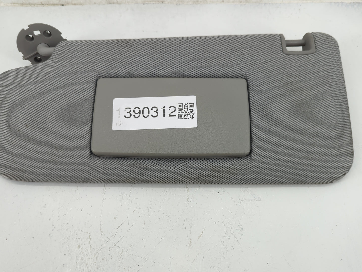 2017-2021 Chevrolet Trax Sun Visor Shade Replacement Driver Left Mirror Fits Fits 2017 2018 2019 2020 2021 OEM Used Auto Par